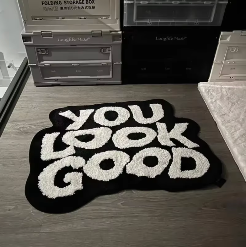 Tapis "You look good"