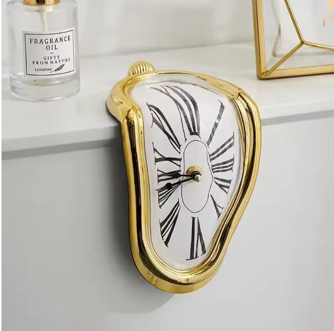 Horloge déformée